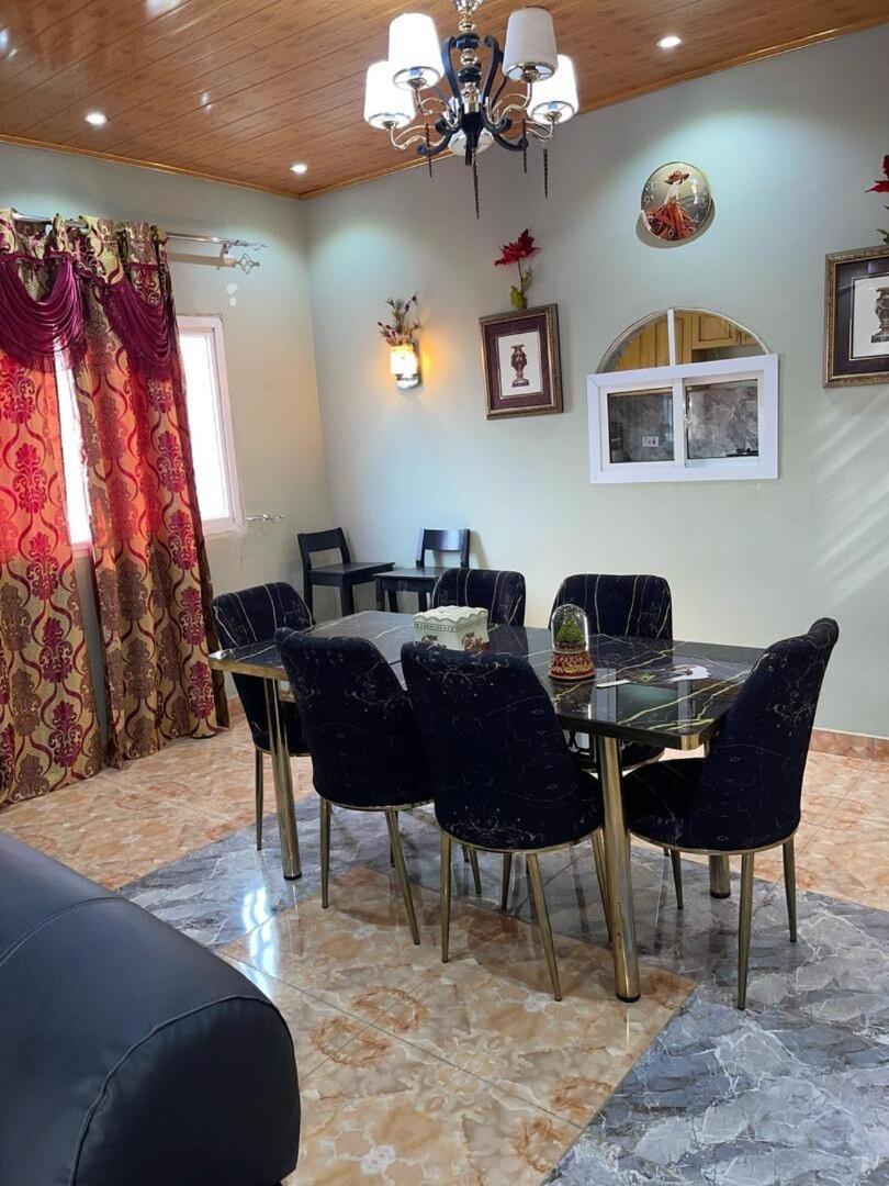Caroline Trail Vila Freetown Exterior foto
